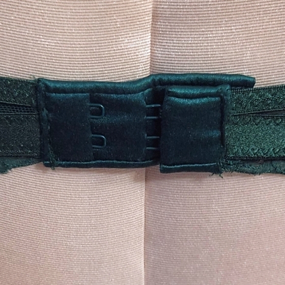 Victoria's secret Designer Collection Emerald Green Bra - Picture 6 of 7